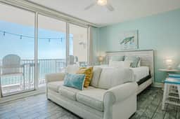 Aqua Cozy 1712 | Beachfront Studio Panama City Beach, FL - Image 2