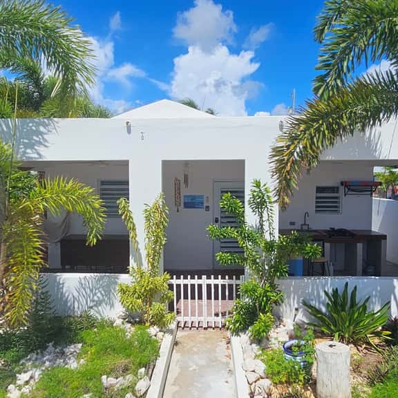 Aqua Bella II- Amazing Oceanfront Villa - Image 1