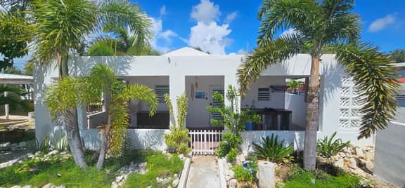 Aqua Bella II- Amazing Oceanfront Villa - Image 5