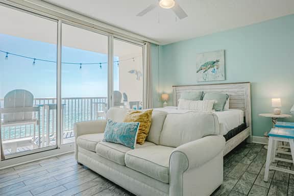 Aqua Cozy 1712 | Beachfront Studio Panama City Beach, FL - Image 2